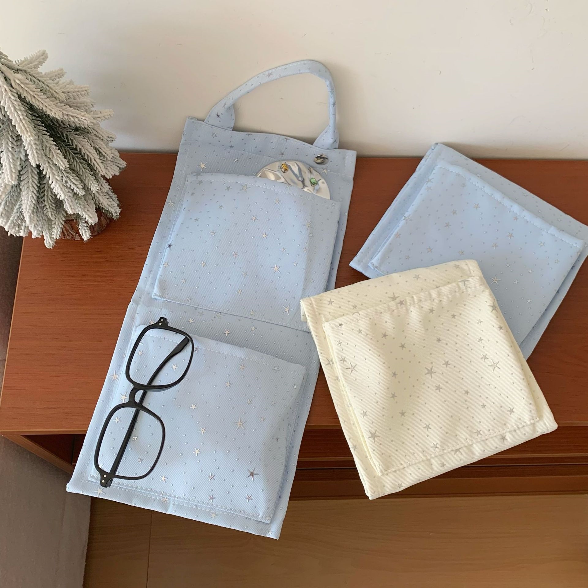 New star-shaped storage hangin - Sock Organizer Tray のレビューと価格