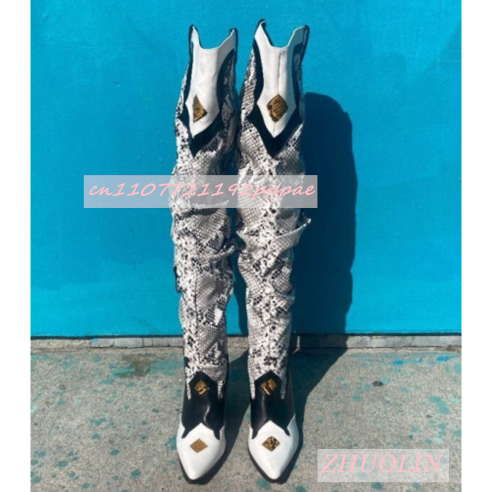 Winter Embroidered Snake Patte - Knee High Sock Women のレビューと価格