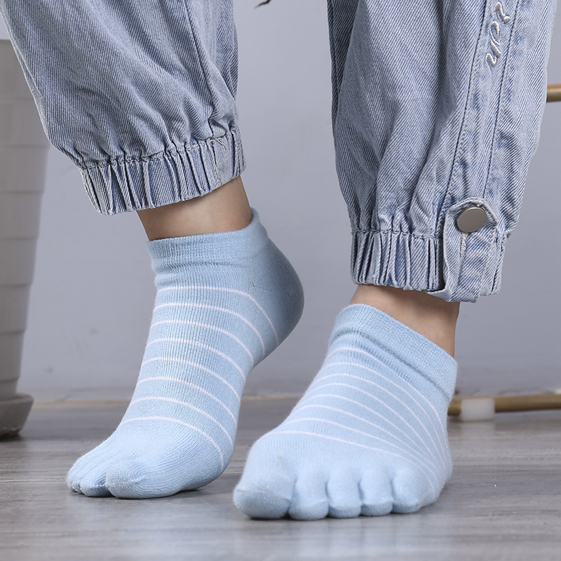 1/5 Pairs Women Striped Five T - Ankle Sock Low Cut のレビューと価格