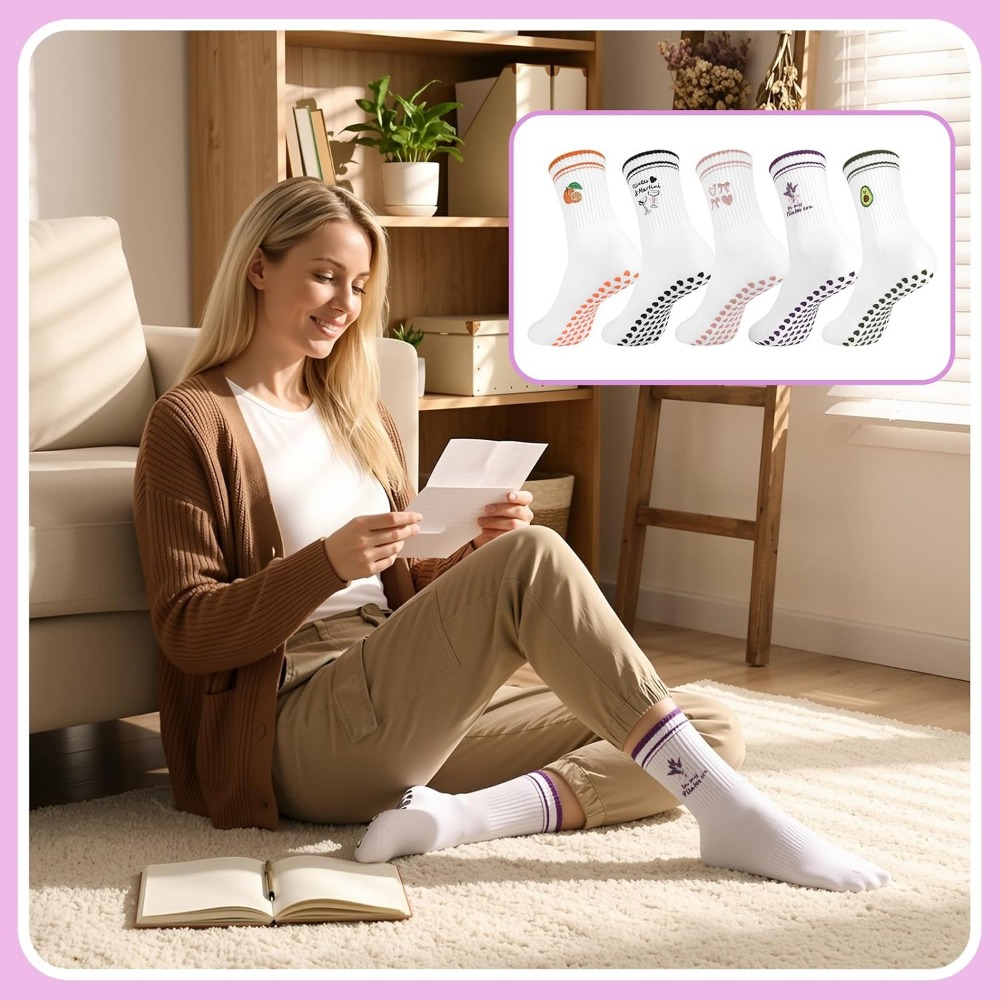 Women's Cute Ruffled Yoga Sock - Grip Sock Yoga のレビューと価格